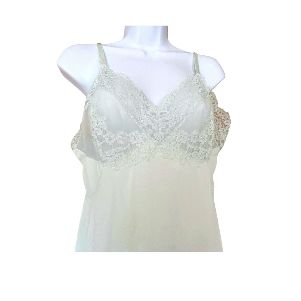 Vintage 60s Hollywood Vassarette Women's Pale Green Lace Slip Dress Size 36 S